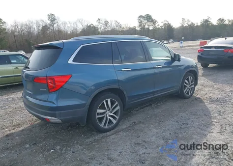 2016 Honda Pilot Touring z USA, uszkodzony, nr VIN 5FNYF5H95GB052902